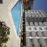 מלון Sealine אלאניה