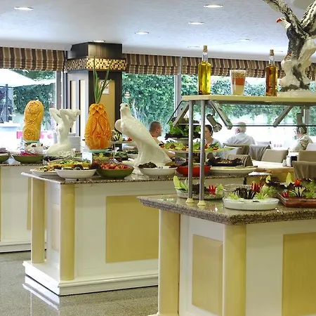 Sealine אלאניה